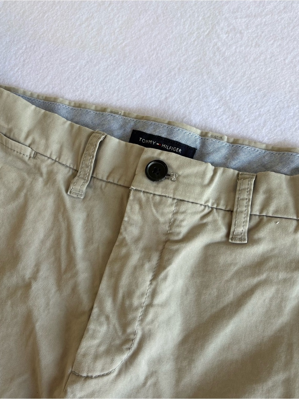 Tommy Hilfiger Men's Tan Chino Pant Shorts Size 34